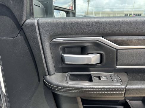 Used 2024 RAM 2500 Big Horn AWD/4WD image 14