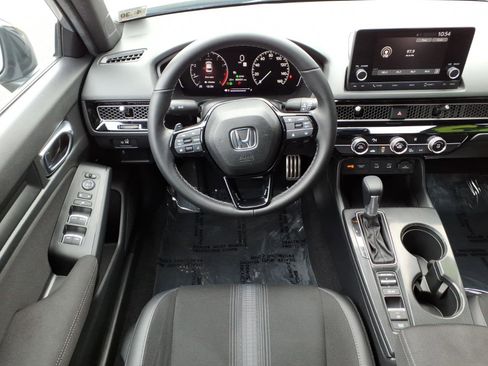 Used 2025 Honda Civic Sport image 8