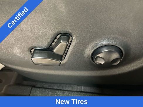 Used 2022 Jeep Cherokee Trailhawk image 12