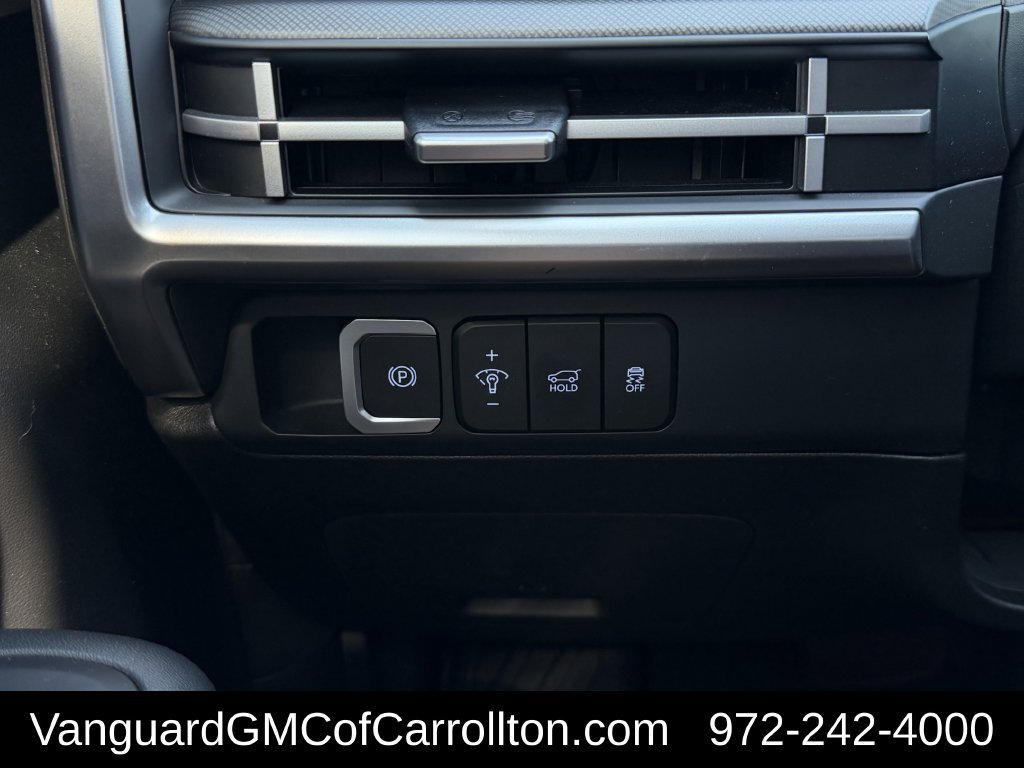 Used 2026 Hyundai Santa Fe SE FWD image 23