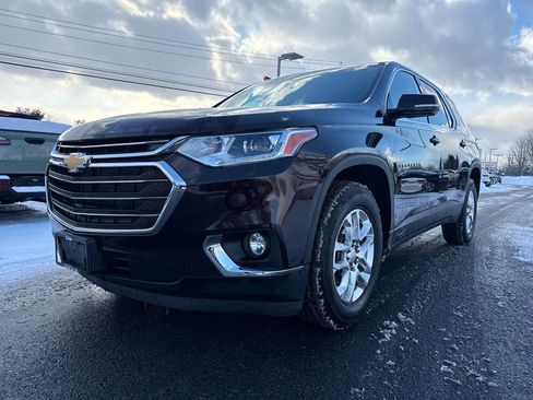 Used 2020 Chevrolet Traverse LT image 4