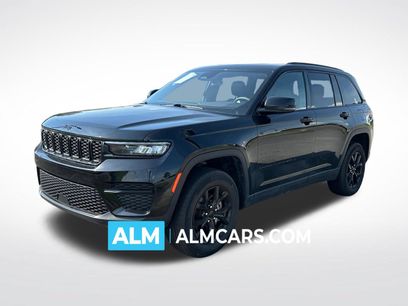 Used 2025 Jeep Grand Cherokee Altitude