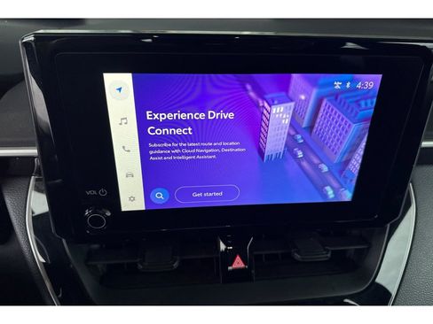 Used 2025 Toyota Corolla LE image 20