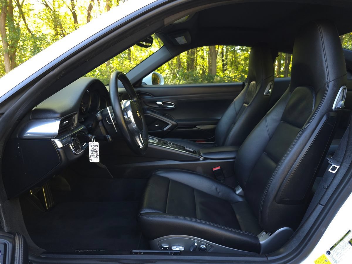 Used 2014 Porsche 911 Carrera RWD image 9