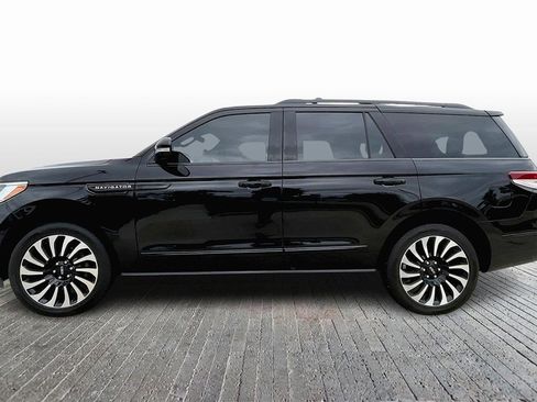 Used 2023 Lincoln Navigator Black Label image 5