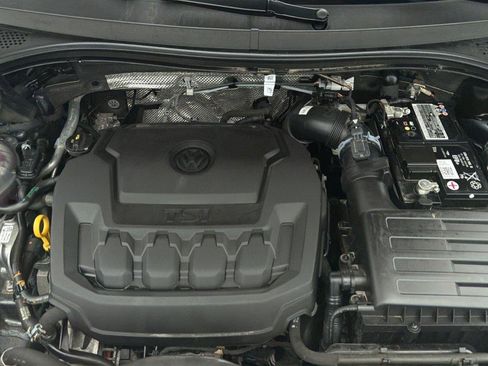 Used 2023 Volkswagen Tiguan SE AWD/4WD image 23