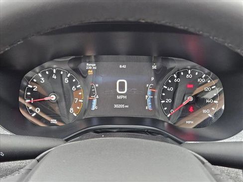 Used 2025 Jeep Compass Latitude AWD/4WD image 11
