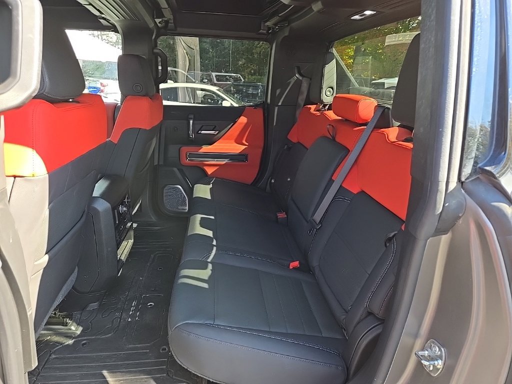 Used 2026 GMC Hummer EV 4x4 Crew Cab w/ Carbon Fiber Edition Package image 14