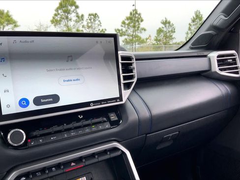 Used 2022 Toyota Tundra Platinum image 35