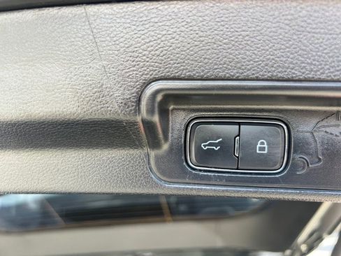 Certified 2022 Ford Explorer XLT w/ Equipment Group 202A image 24