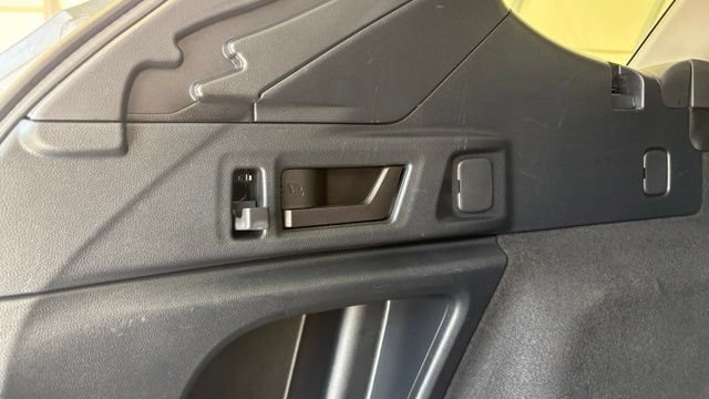 Used 2020 Subaru Outback Premium AWD/4WD image 7