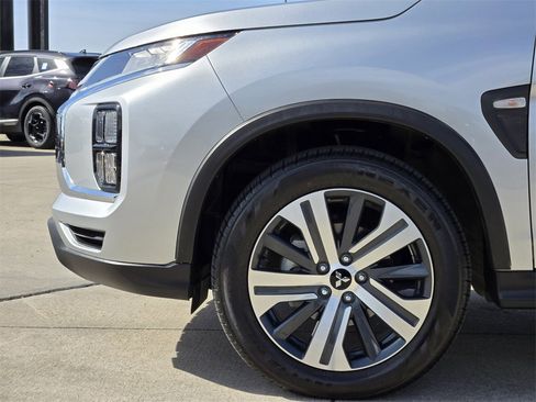 Used 2024 Mitsubishi Outlander Sport ES image 14