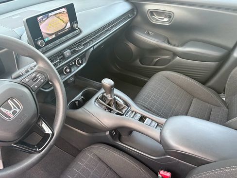 Certified 2024 Honda HR-V LX image 16