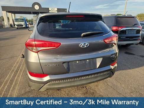 Used 2018 Hyundai Tucson SE AWD/4WD image 2