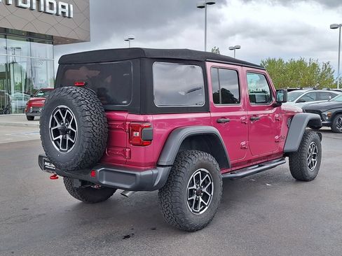Used 2024 Jeep Wrangler Unlimited Rubicon w/ Convenience Group AWD/4WD image 3