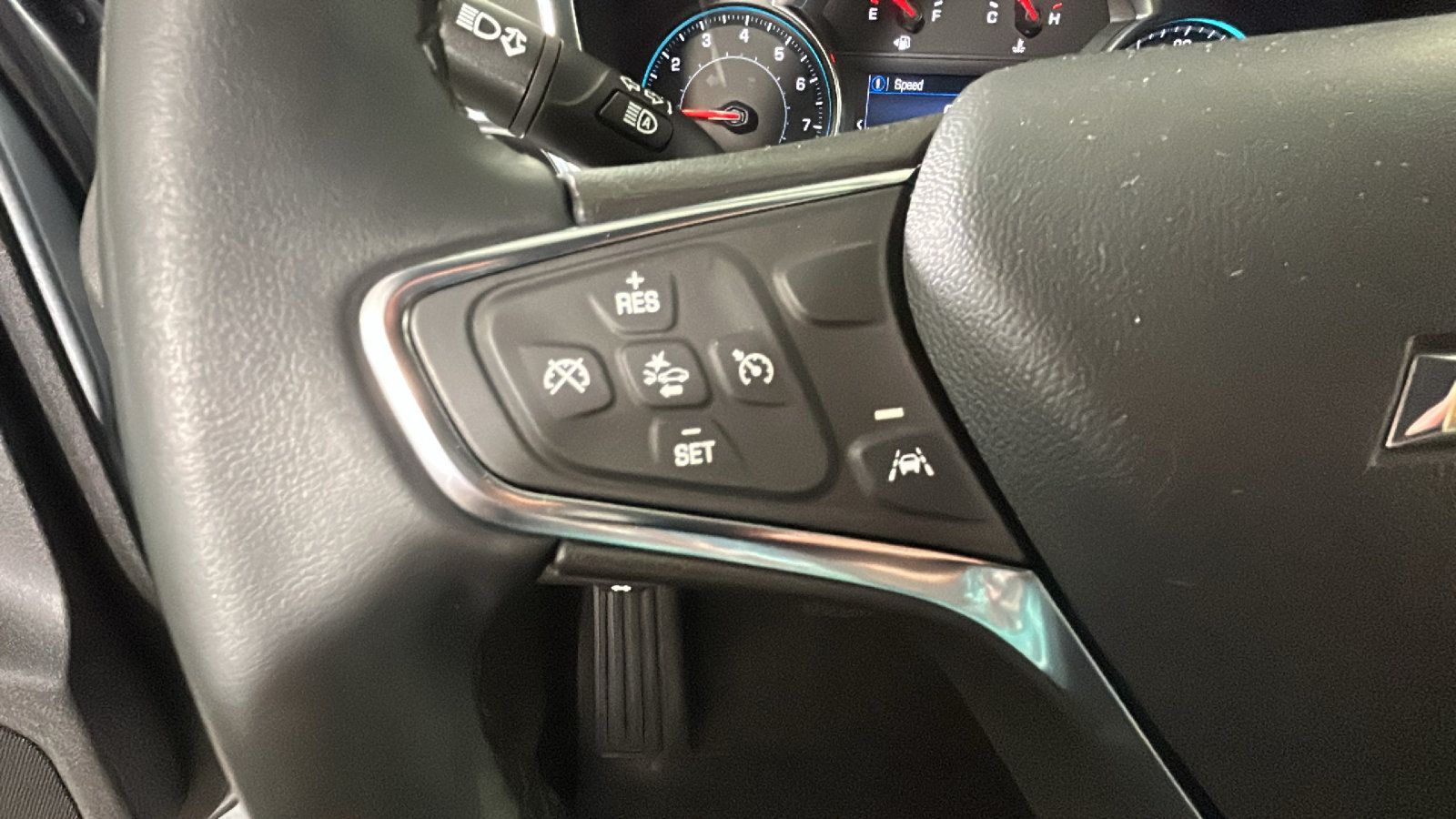 Used 2024 Chevrolet Equinox LT w/ LPO, Floor Liner Package AWD/4WD image 18
