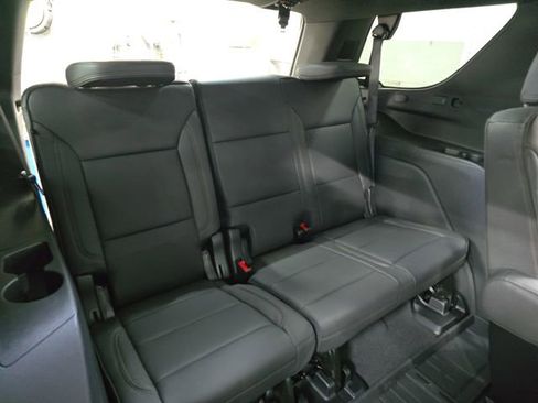 New 2026 Chevrolet Tahoe High Country AWD/4WD image 13