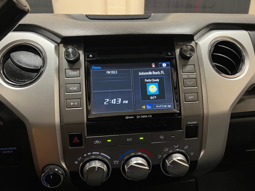 Used 2017 Toyota Tundra SR5 AWD/4WD image 29