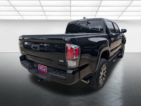 Used 2022 Toyota Tacoma Limited AWD/4WD image 30