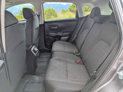 Used 2023 Honda HR-V LX image 16