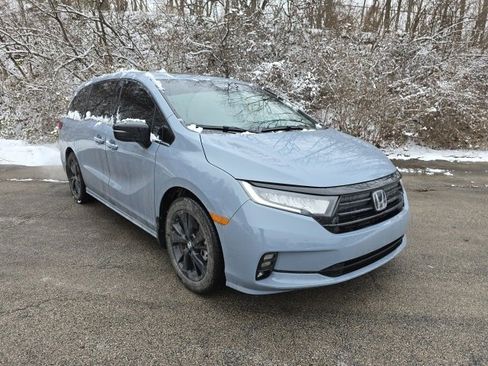Used 2024 Honda Odyssey Sport image 9