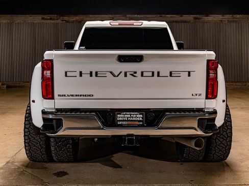 Used 2023 Chevrolet Silverado 3500 LTZ image 8