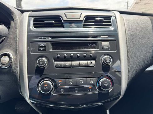 Used 2014 Nissan Altima 2.5 S FWD image 37