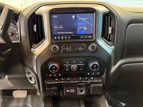 Used 2021 Chevrolet Silverado 1500 LTZ image 27