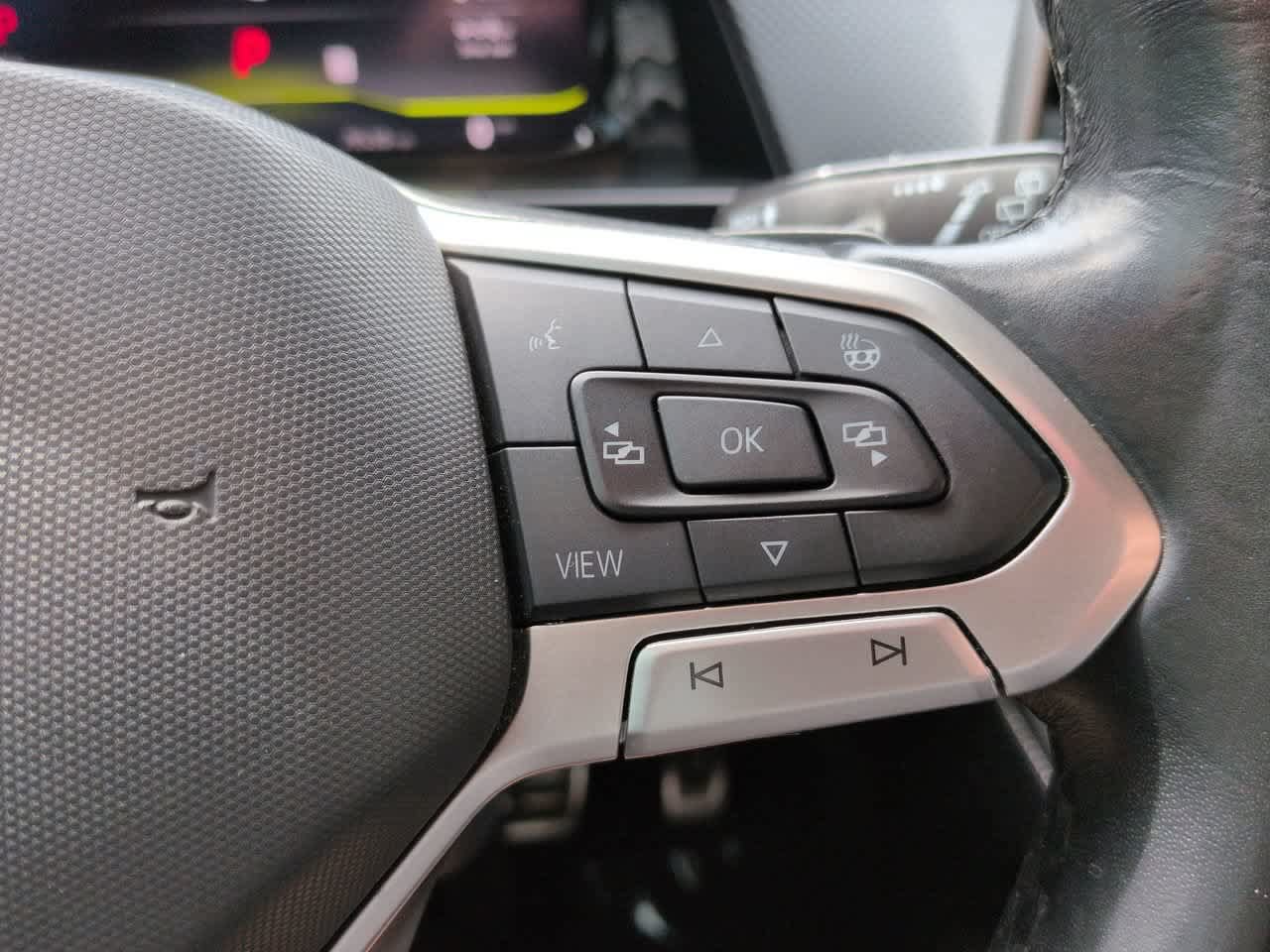 Used 2024 Volkswagen Atlas Cross Sport SEL Premium R-Line AWD/4WD image 26