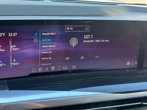 Certified 2025 Cadillac Escalade Sport w/ LPO, ONYX Package AWD/4WD image 24