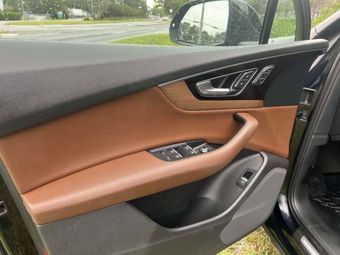 Used 2017 Audi Q7 3.0T Premium Plus image 10