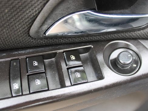 Used 2016 Chevrolet Cruze LT image 14