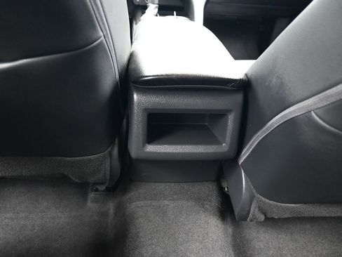 Used 2022 Toyota Camry SE image 34