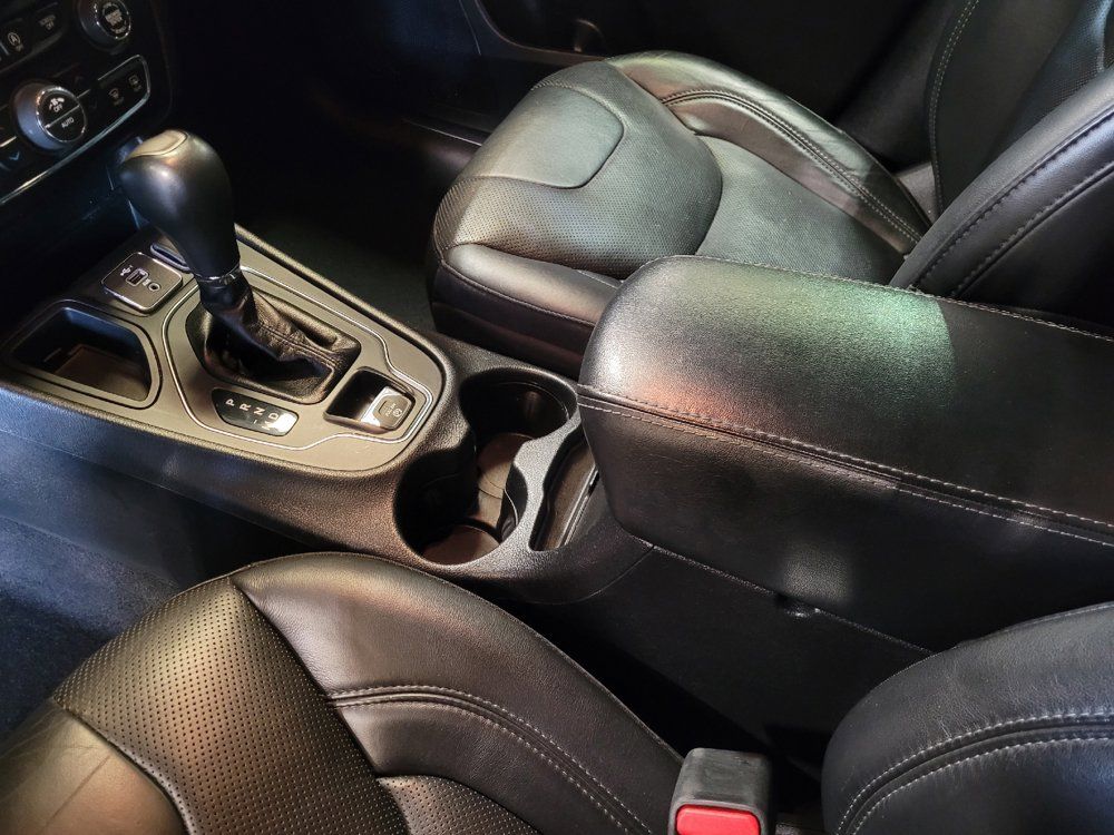 Used 2019 Jeep Cherokee High Altitude FWD image 26