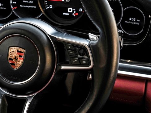 Used 2018 Porsche Panamera image 17