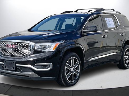 Used 2019 GMC Acadia Denali w/ Technology Package image 4