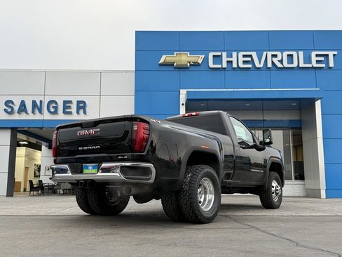 New 2026 GMC Sierra 3500 SLE image 8