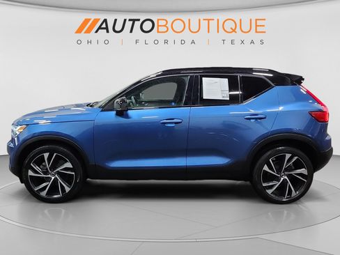 Used 2021 Volvo XC40 T5 R-Design w/ Climate Package AWD/4WD image 2