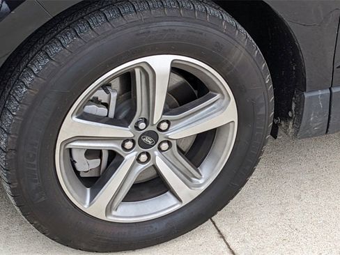 Used 2024 Ford Edge SEL w/ Convenience Package image 10