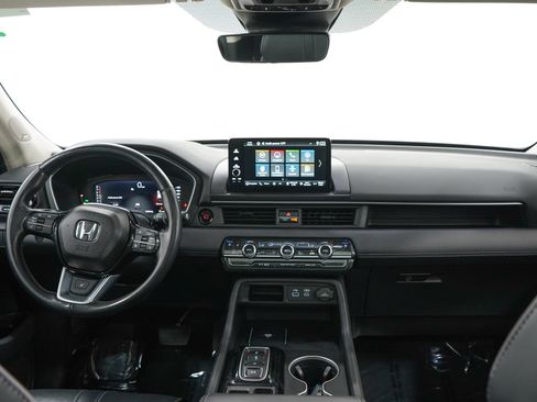 Used 2024 Honda Pilot Elite image 14