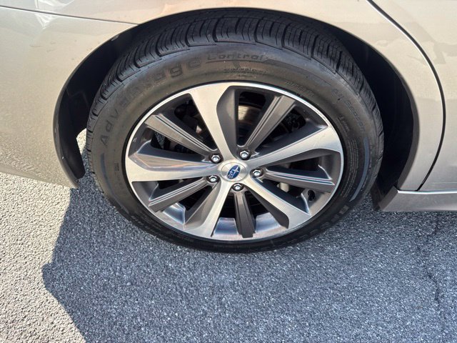 Used 2016 Subaru Legacy 2.5i Limited AWD/4WD image 9