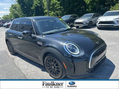 Used 2023 MINI Cooper 4-Door Hardtop w/ Signature Upholstery Package