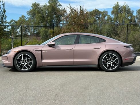 Used 2025 Porsche Taycan image 2