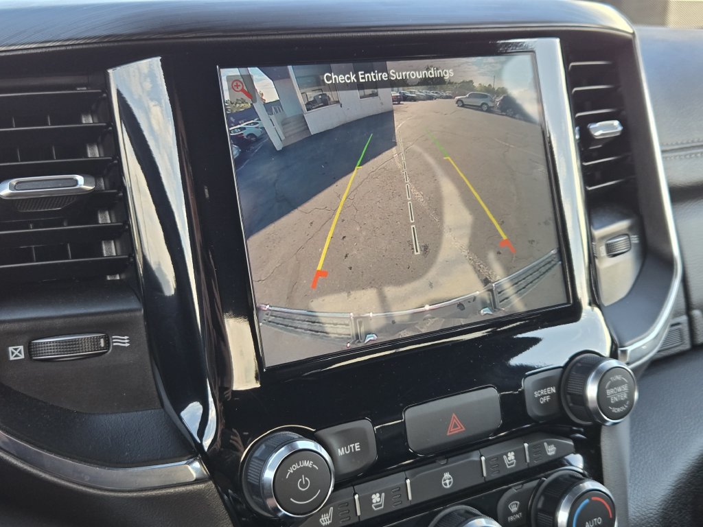 Used 2024 RAM 1500 Laramie AWD/4WD image 19