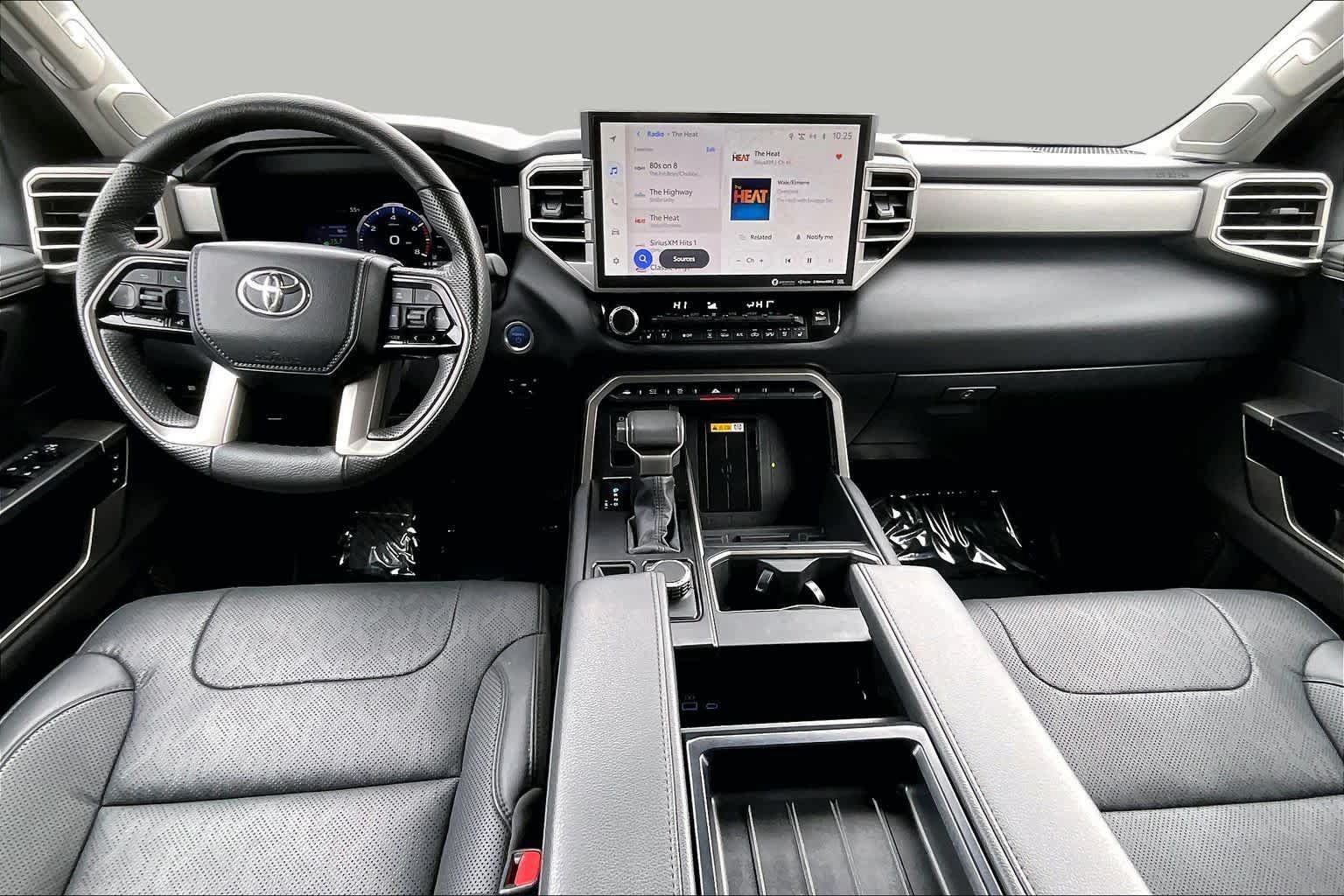 Used 2024 Toyota Tundra Limited AWD/4WD image 15