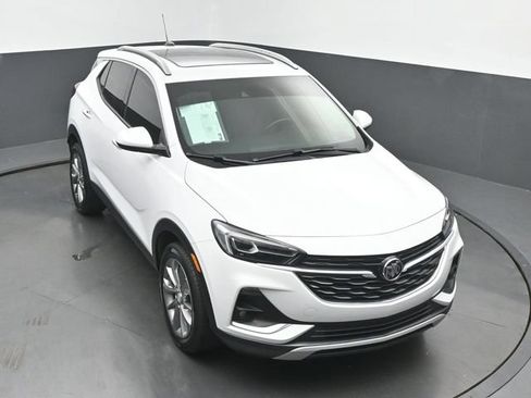 Used 2021 Buick Encore GX Essence w/ Experience Buick Package FWD image 43