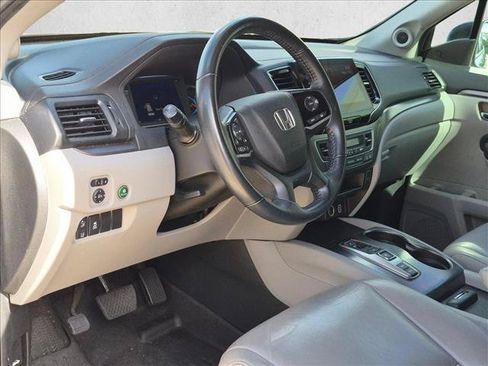 Used 2022 Honda Pilot EX-L image 2
