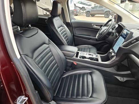 Used 2024 Ford Edge SEL image 25