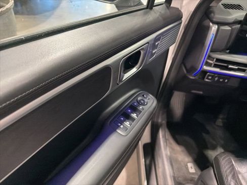 Used 2024 Hyundai Santa Fe Limited image 34