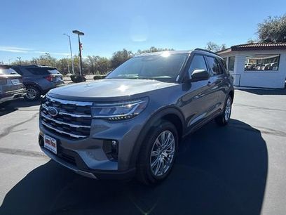 New 2026 Ford Explorer Active w/ Active Comfort Package